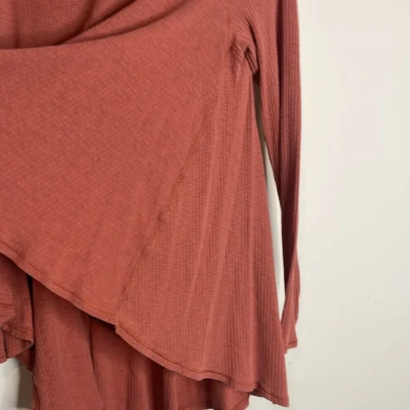 Lululemon | Women’s Dare to Drape Hi Lo Top Size XL - Picture 7 of 8